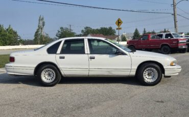 Chevrolet-caprice-classic-1995-white-5