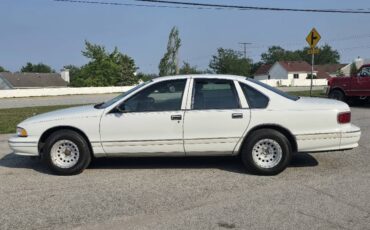 Chevrolet-caprice-classic-1995-white-6