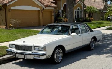 Chevrolet-caprice-classic-brougham-f41-1987-white-17