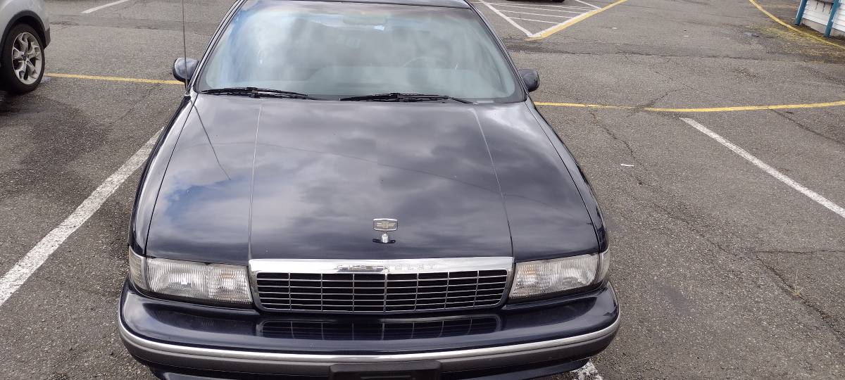 Chevrolet-caprice-ltz-1993-blue-1