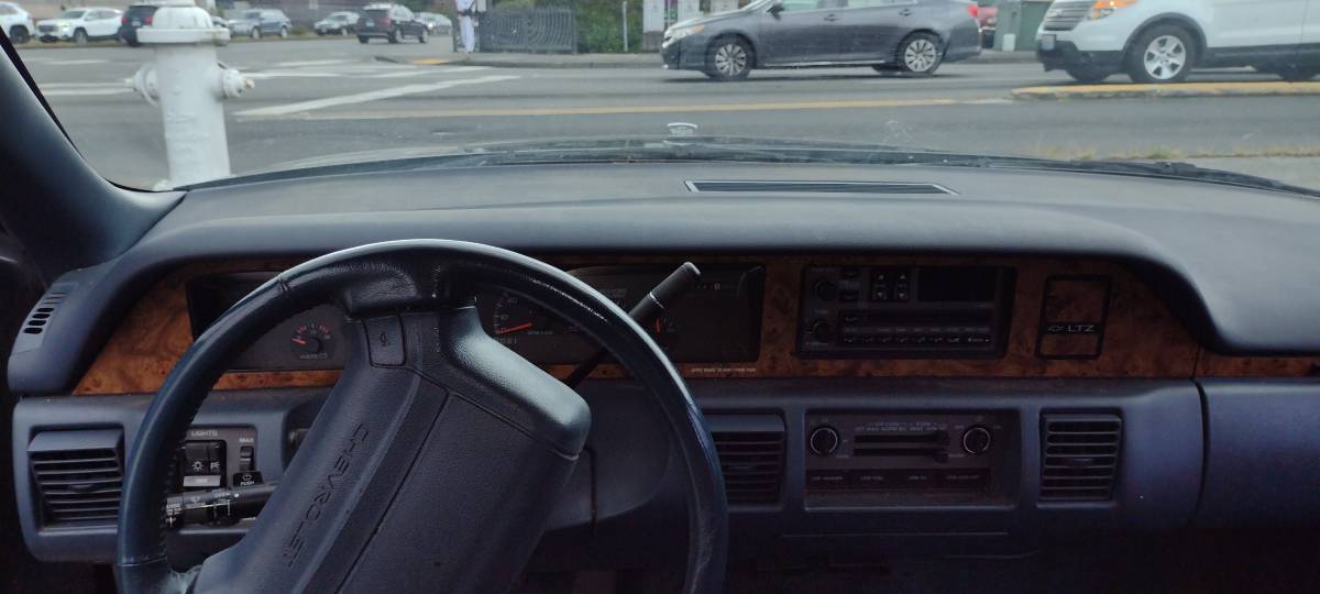 Chevrolet-caprice-ltz-1993-blue-4