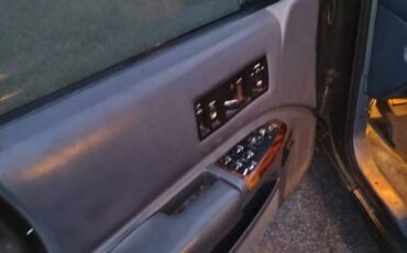 Chevrolet-caprice-ss-1995-black-7