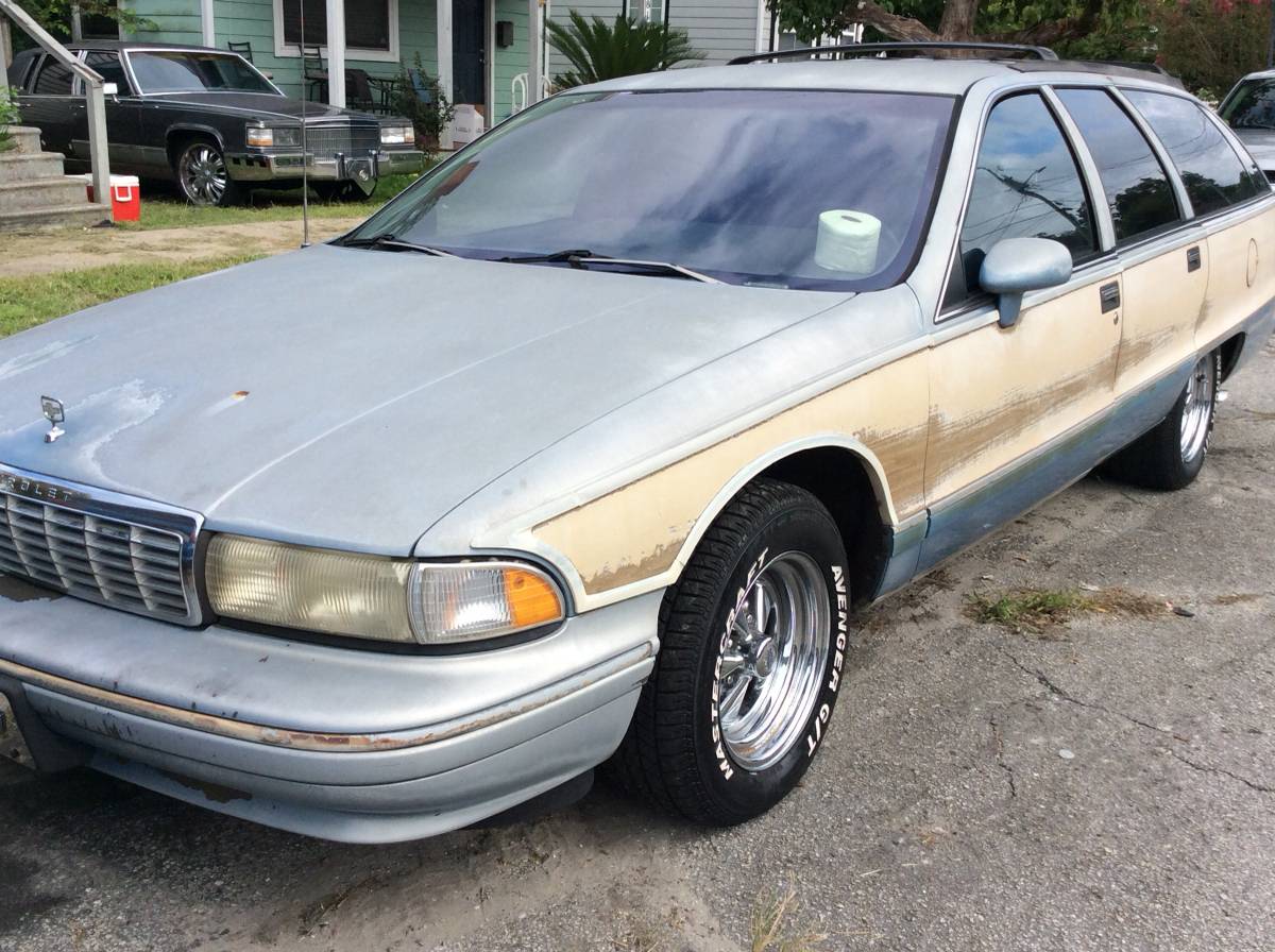 Chevrolet-caprice-wagon-1993-1