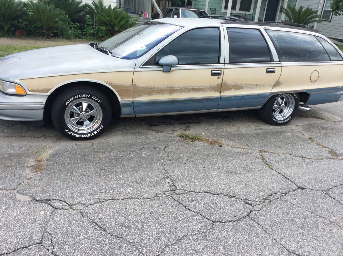 Chevrolet-caprice-wagon-1993-11