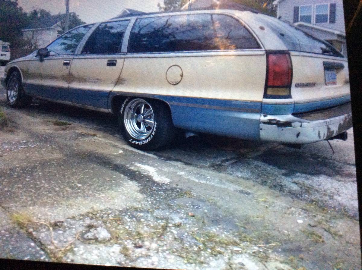 Chevrolet-caprice-wagon-1993-13