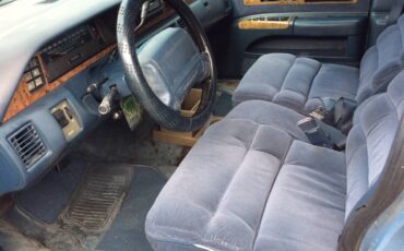 Chevrolet-caprice-wagon-1993-5