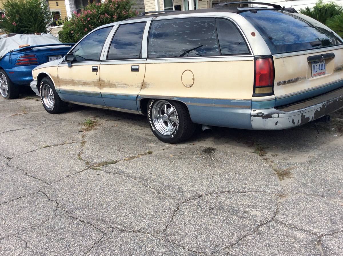 Chevrolet-caprice-wagon-1993-8
