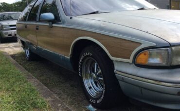 Chevrolet-caprice-wagon-1993-9