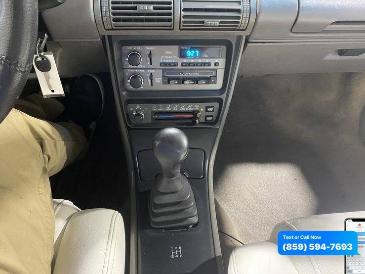 Chevrolet-cavalier-1993-red-34