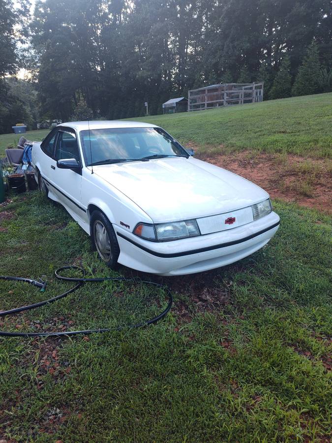 Chevrolet-cavalier-z24-1991-white-4