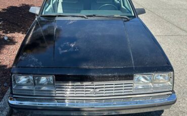 Chevrolet-celebrity-1983-black-3