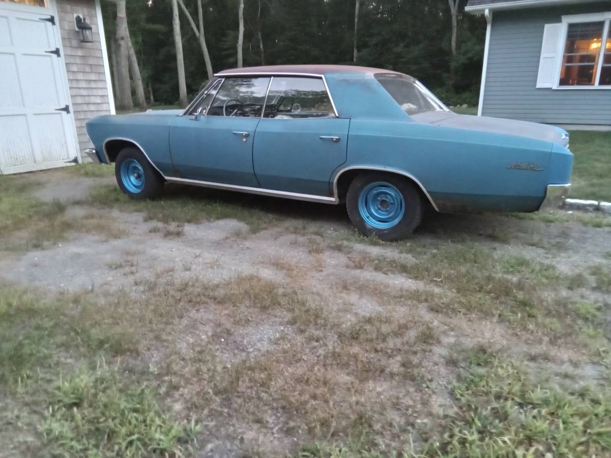 Chevrolet-chevelle-1966-3