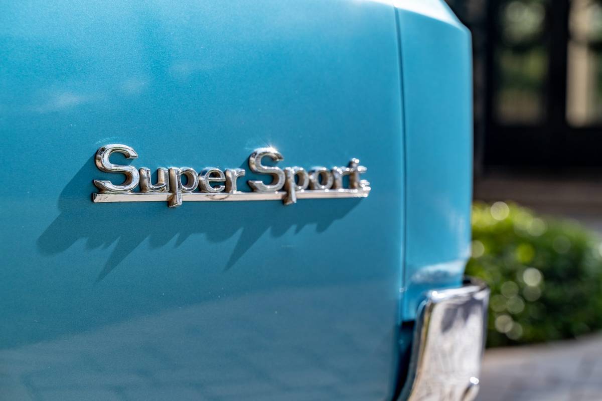 Chevrolet-chevelle-1966-blue-1