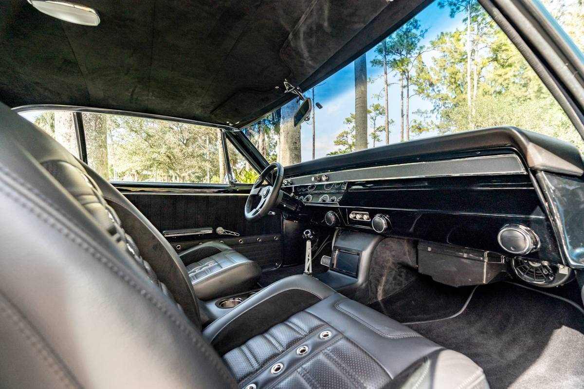 Chevrolet-chevelle-1966-blue-3