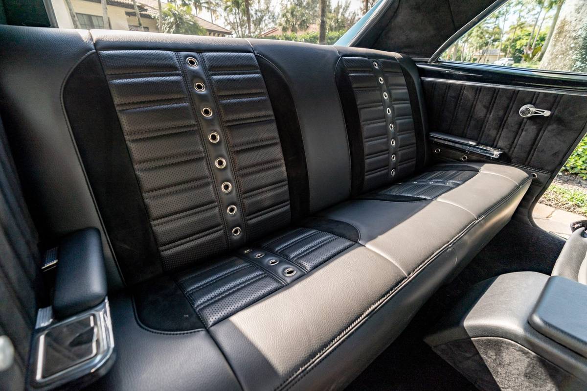 Chevrolet-chevelle-1966-blue-4