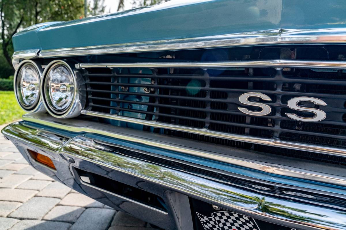 Chevrolet-chevelle-1966-blue-7