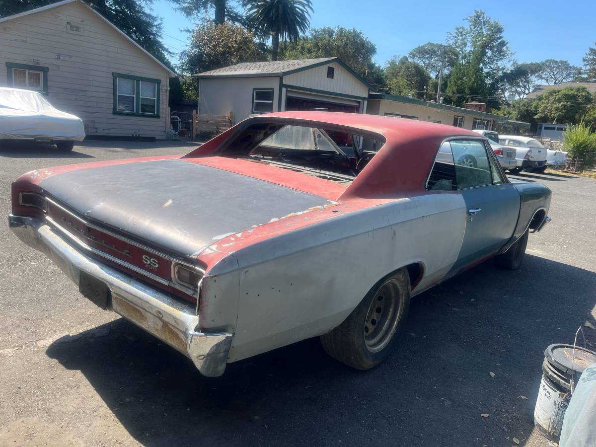 Chevrolet-chevelle-1966-grey-6