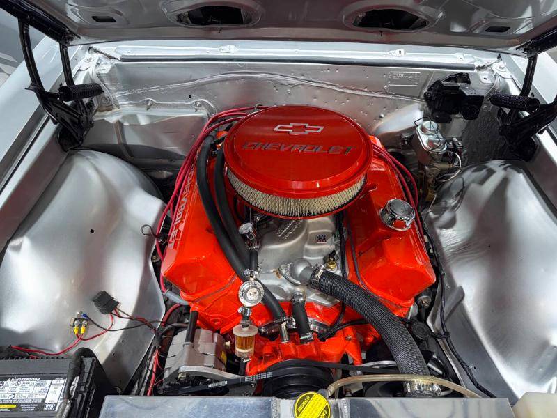 Chevrolet-chevelle-1966-silver-1