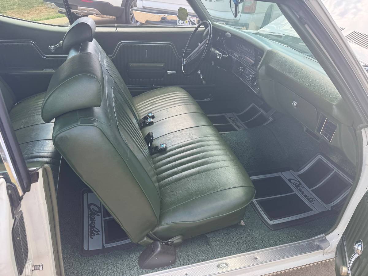 Chevrolet-chevelle-1972-11