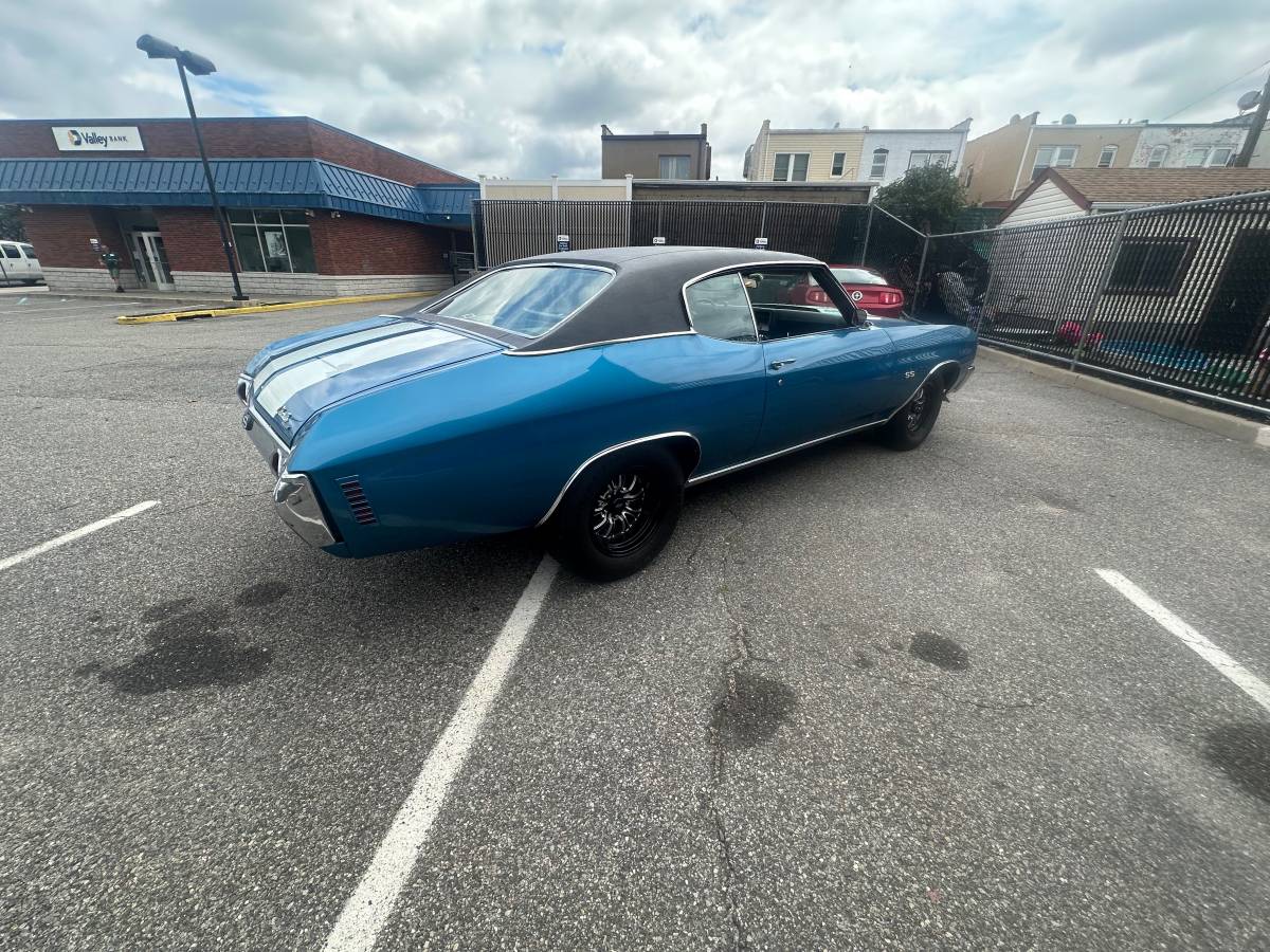 Chevrolet-chevelle-1972-blue-3