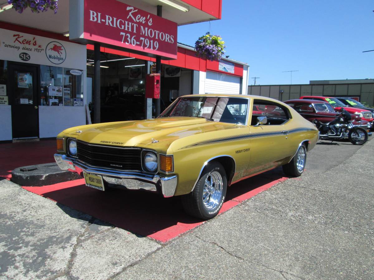 Chevrolet-chevelle-1972-custom-1
