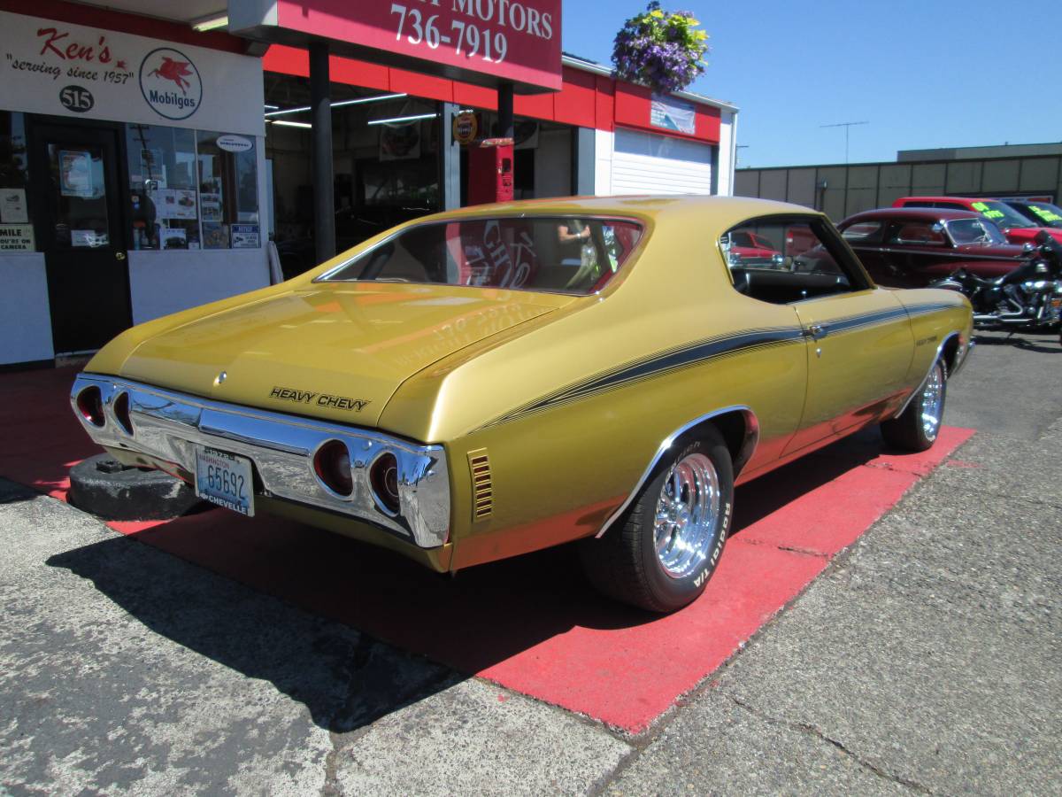 Chevrolet-chevelle-1972-custom-10