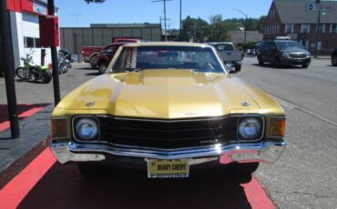 Chevrolet-chevelle-1972-custom-2