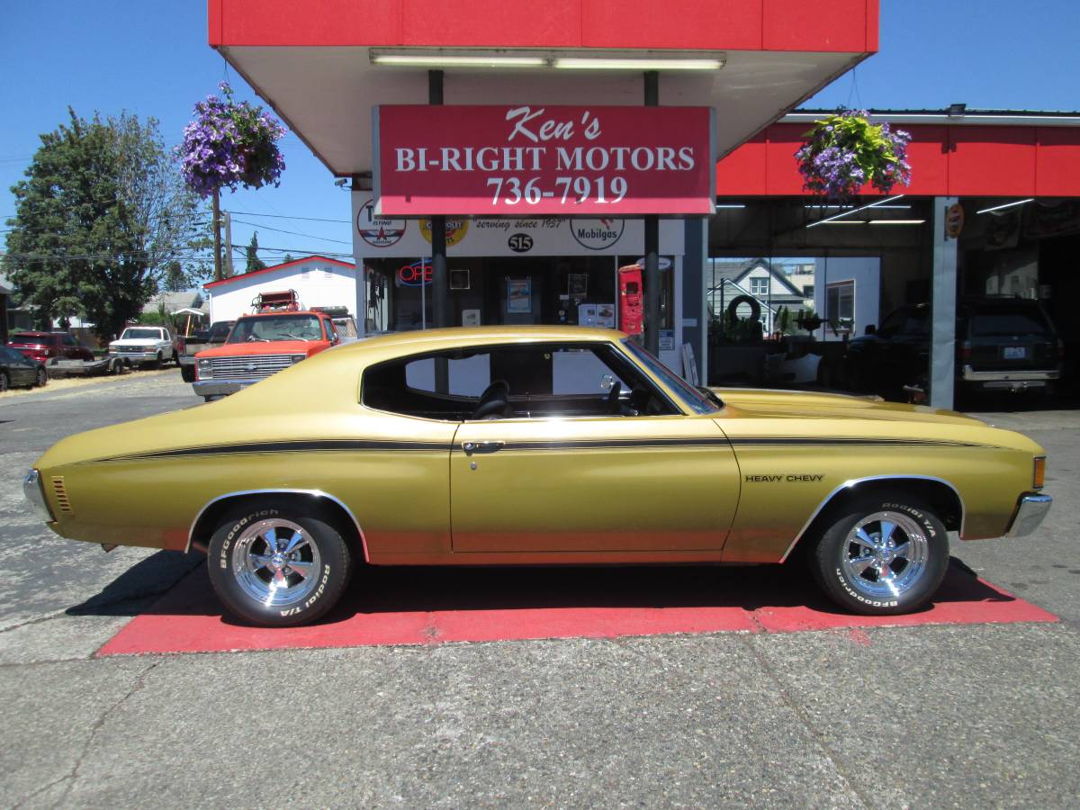 Chevrolet-chevelle-1972-custom-21