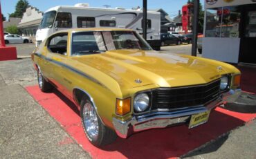 Chevrolet-chevelle-1972-custom-9