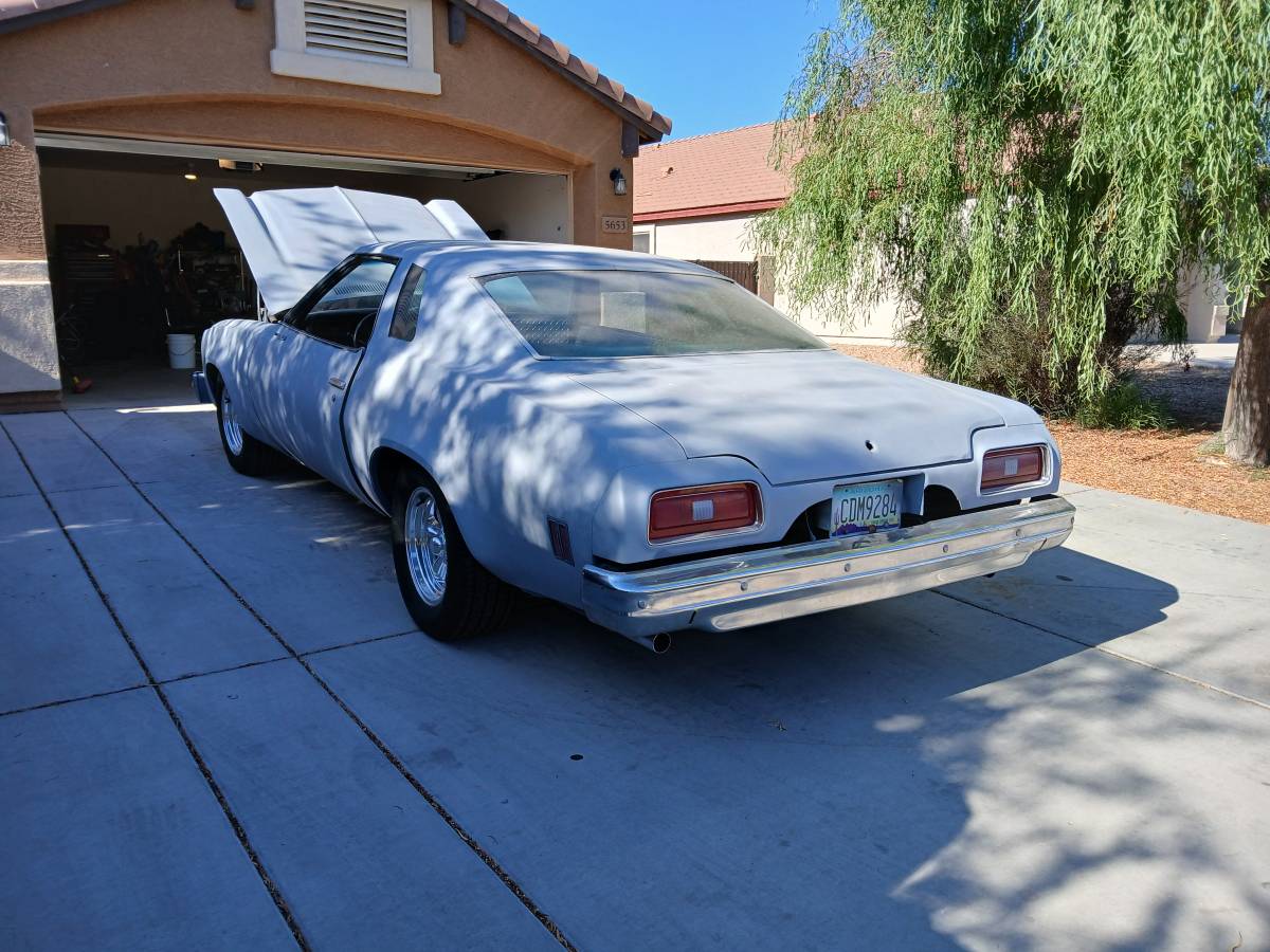 Chevrolet-chevelle-1974-grey-4