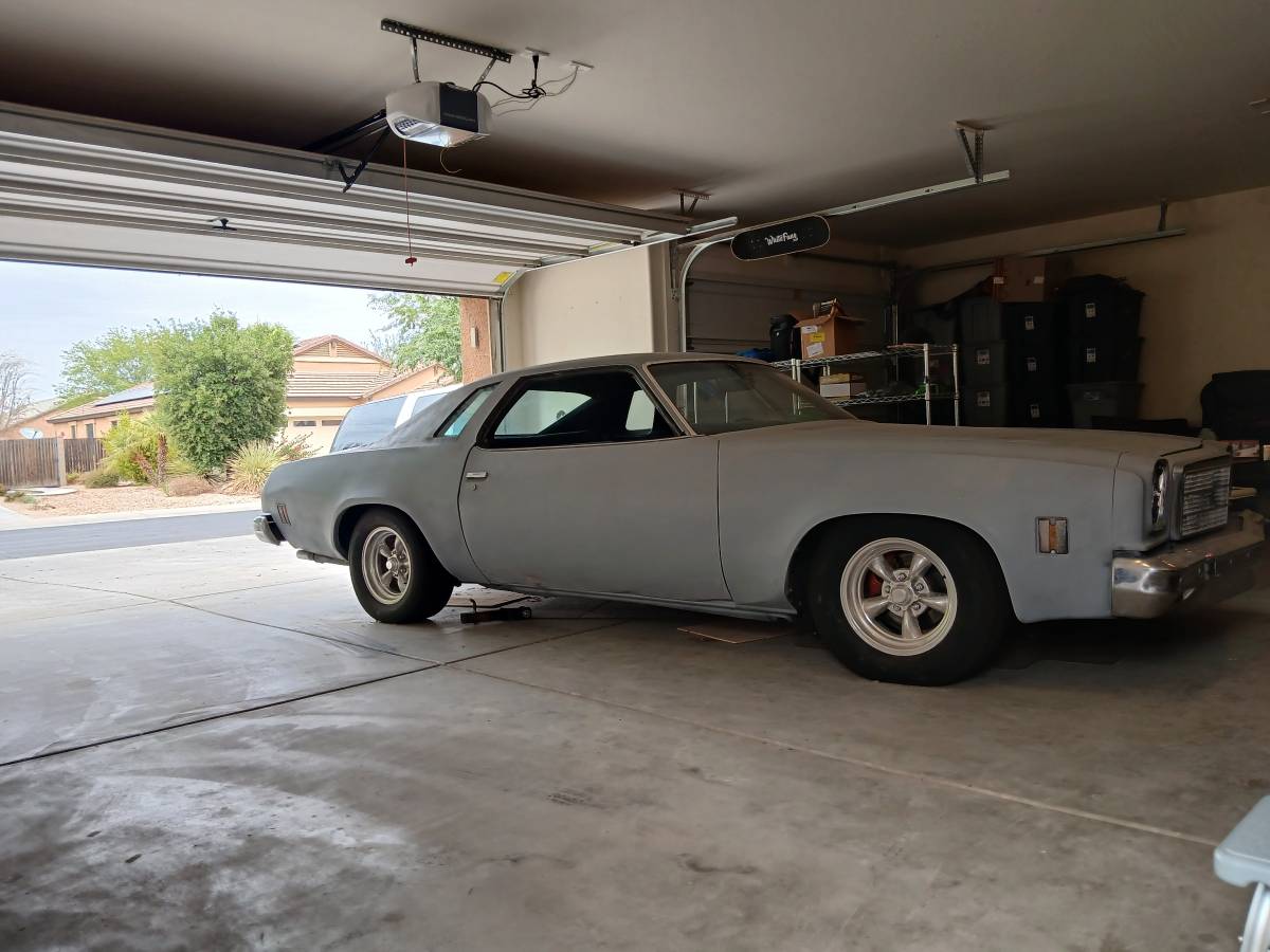 Chevrolet-chevelle-1974-grey-8