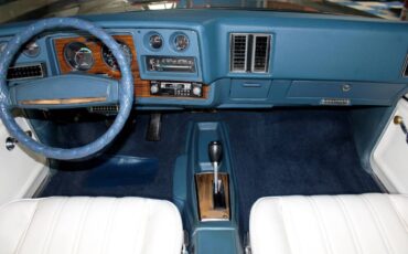 Chevrolet-chevelle-1976-19