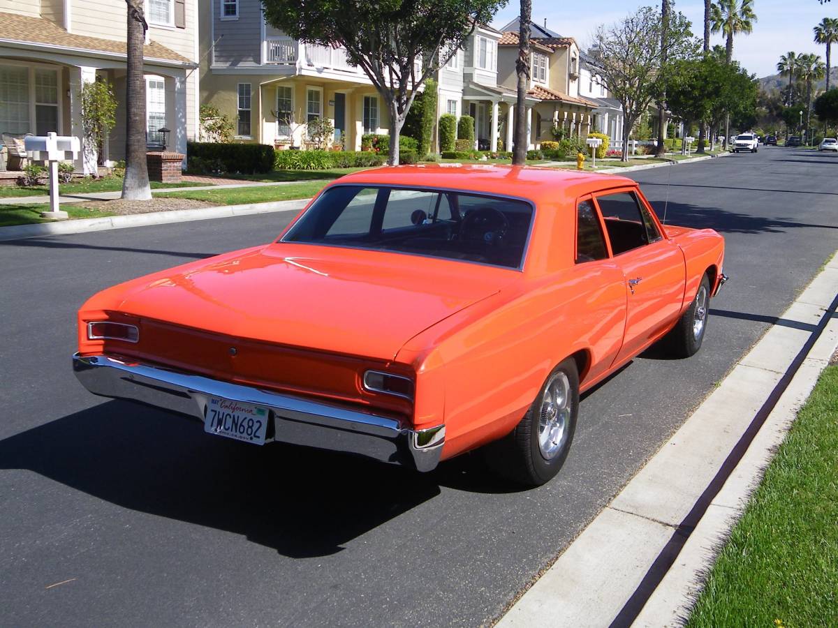 Chevrolet-chevelle-300-1966-orange-16