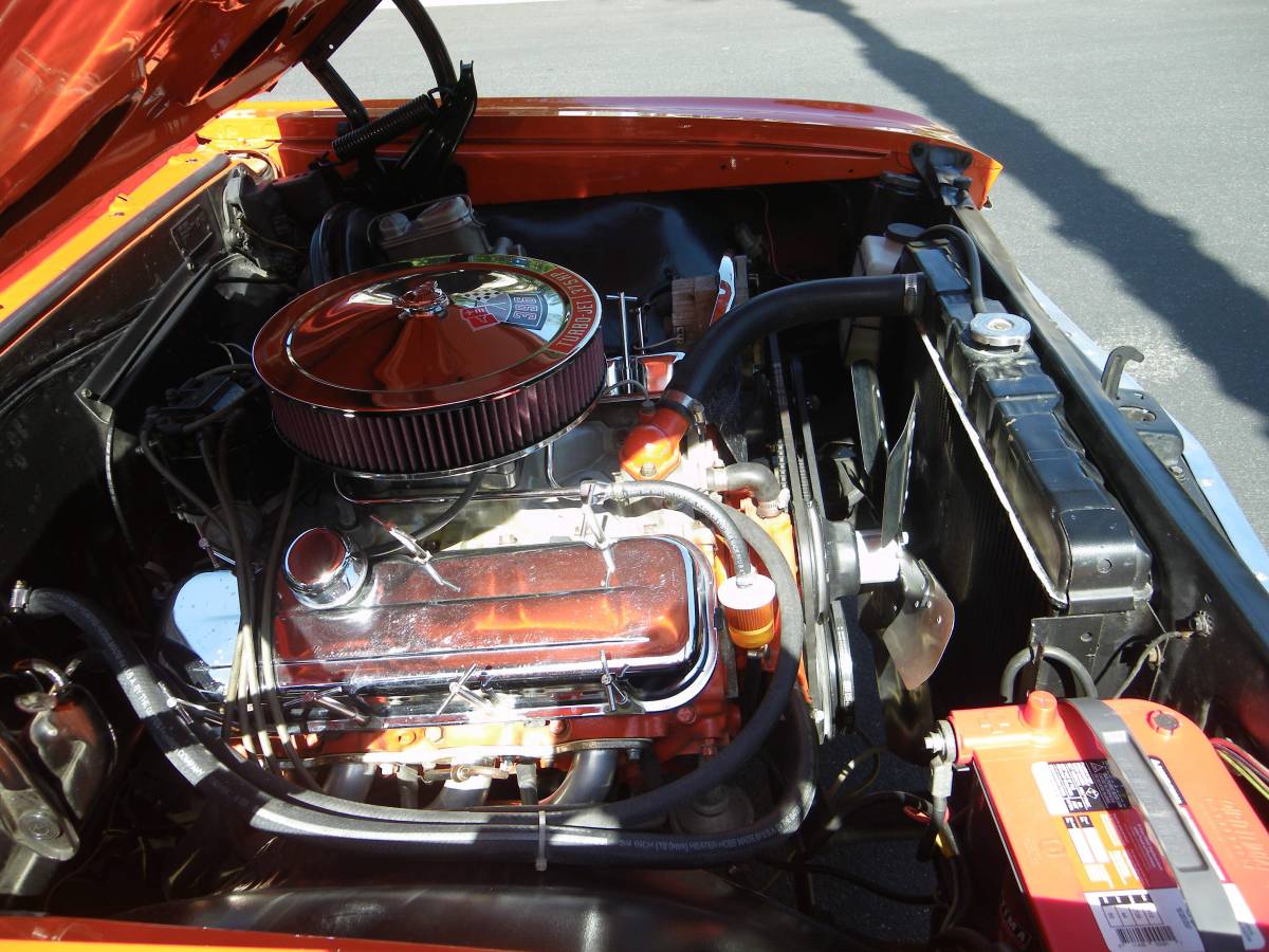 Chevrolet-chevelle-300-1966-orange-18