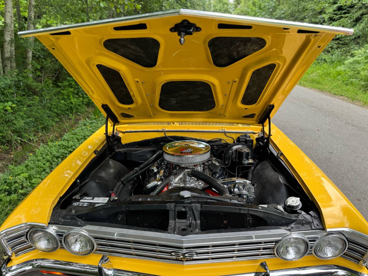 Chevrolet-chevelle-convertible-1967-yellow-11