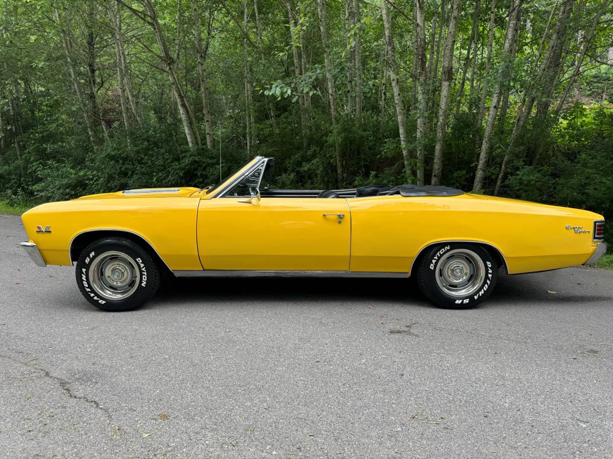 Chevrolet-chevelle-convertible-1967-yellow
