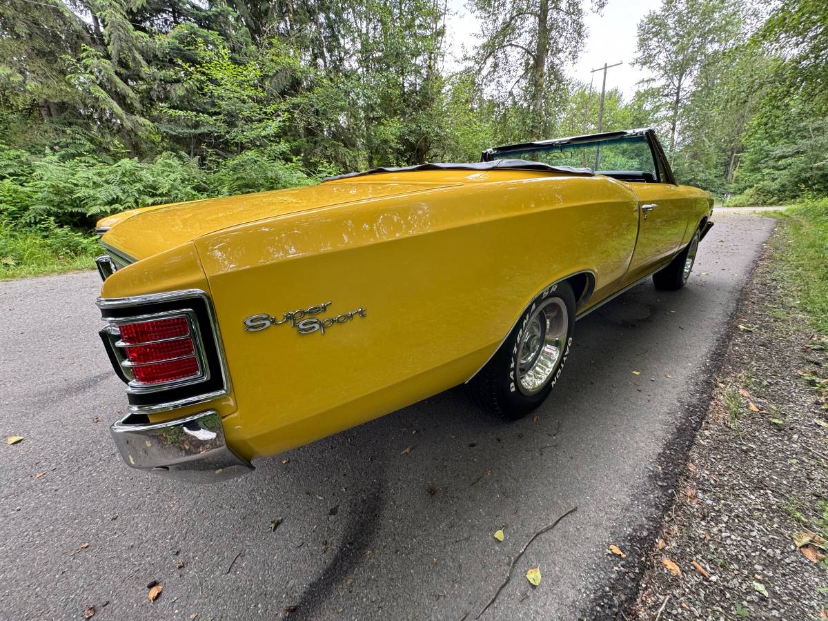 Chevrolet-chevelle-convertible-1967-yellow-3
