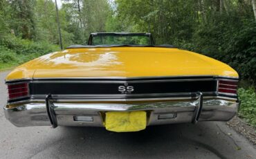 Chevrolet-chevelle-convertible-1967-yellow-4