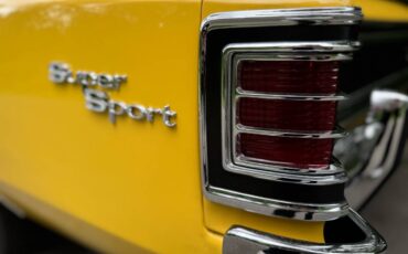 Chevrolet-chevelle-convertible-1967-yellow-8