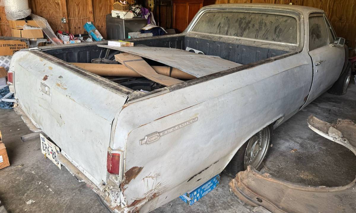 Chevrolet-chevelle-el-camino-1964-grey-4