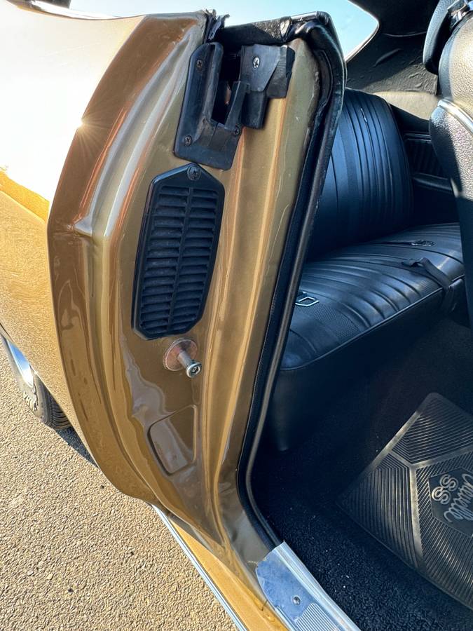 Chevrolet-chevelle-ls5-coupe-1970-custom-15