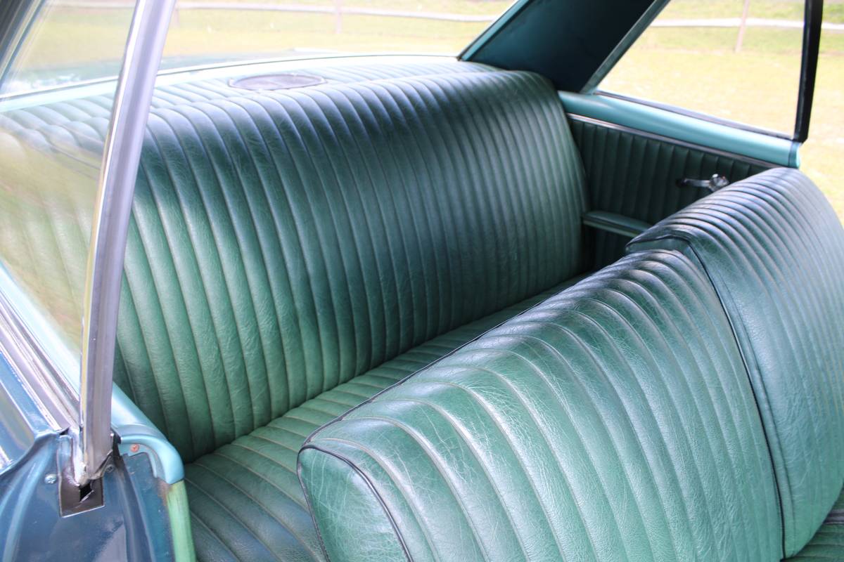 Chevrolet-chevelle-malibu-1965-green-18