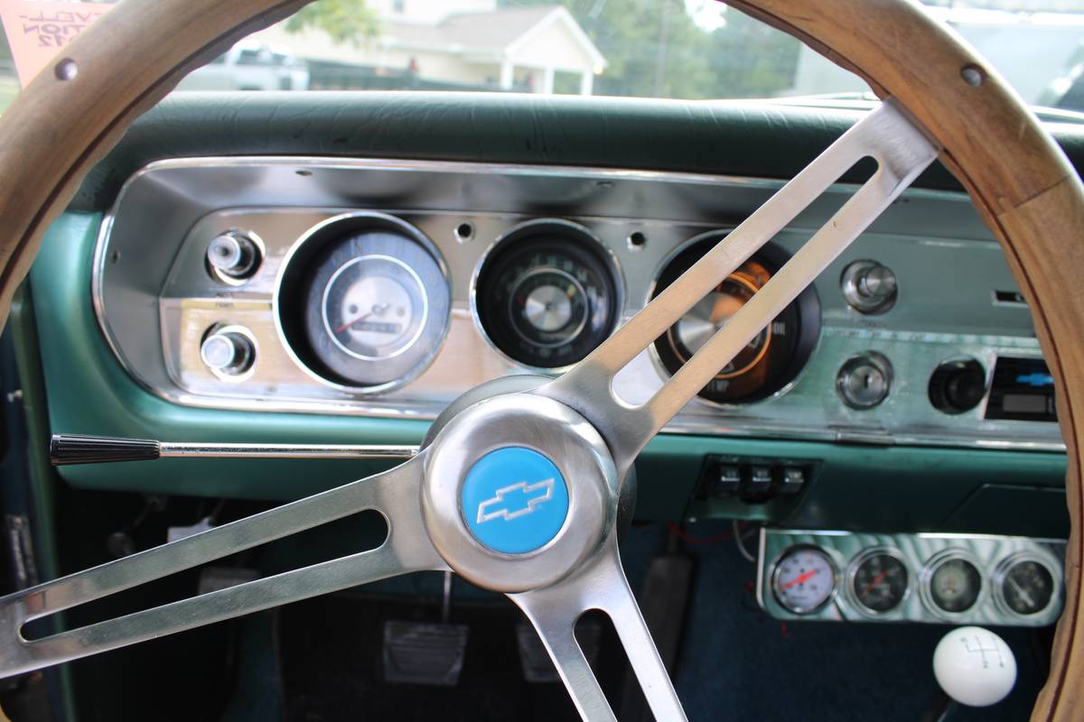 Chevrolet-chevelle-malibu-1965-green-20