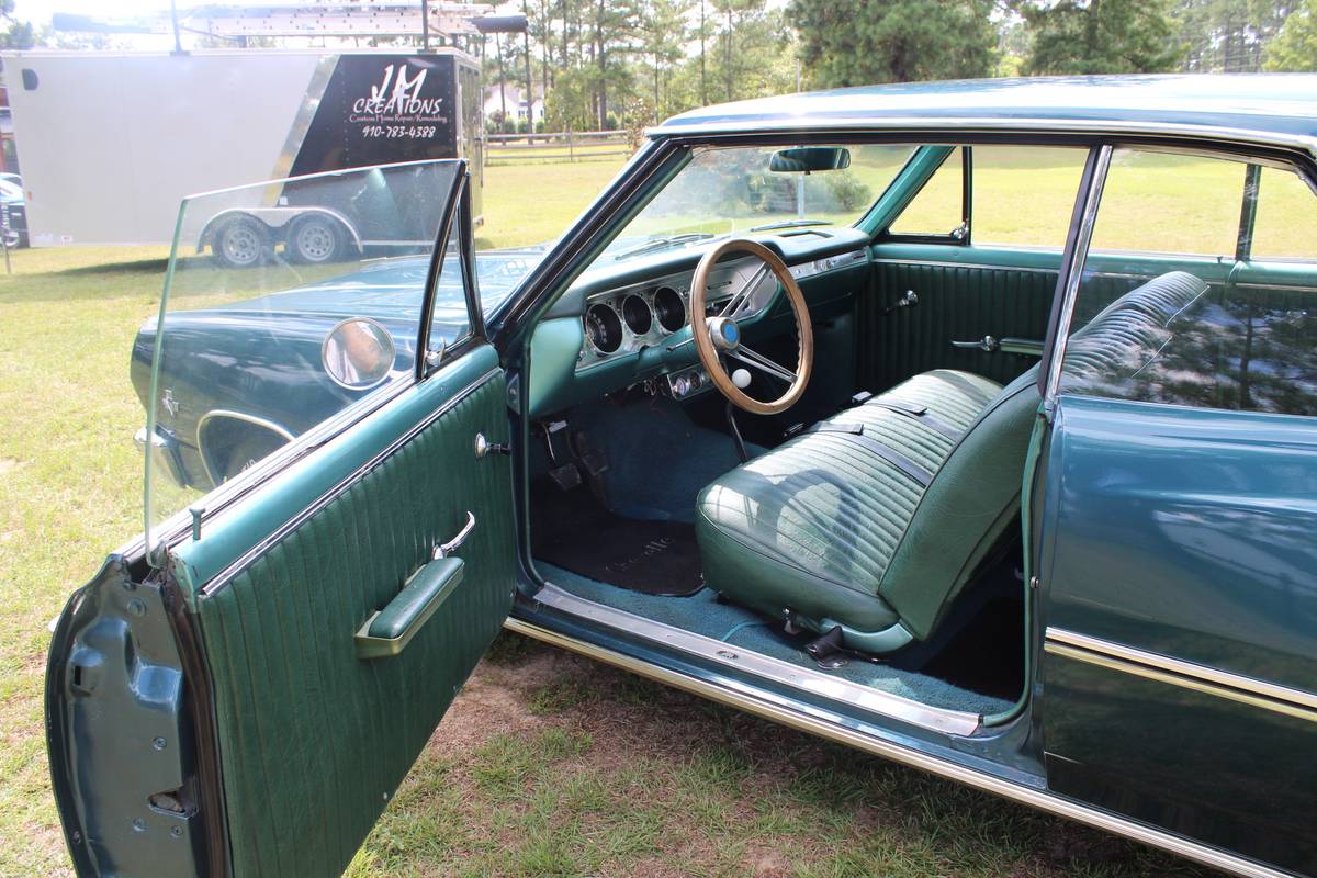 Chevrolet-chevelle-malibu-1965-green-5