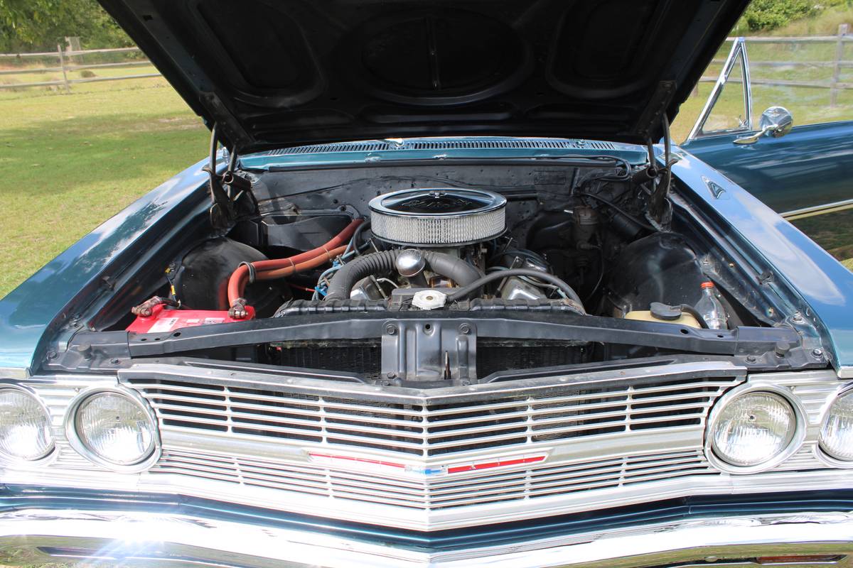 Chevrolet-chevelle-malibu-1965-green-8