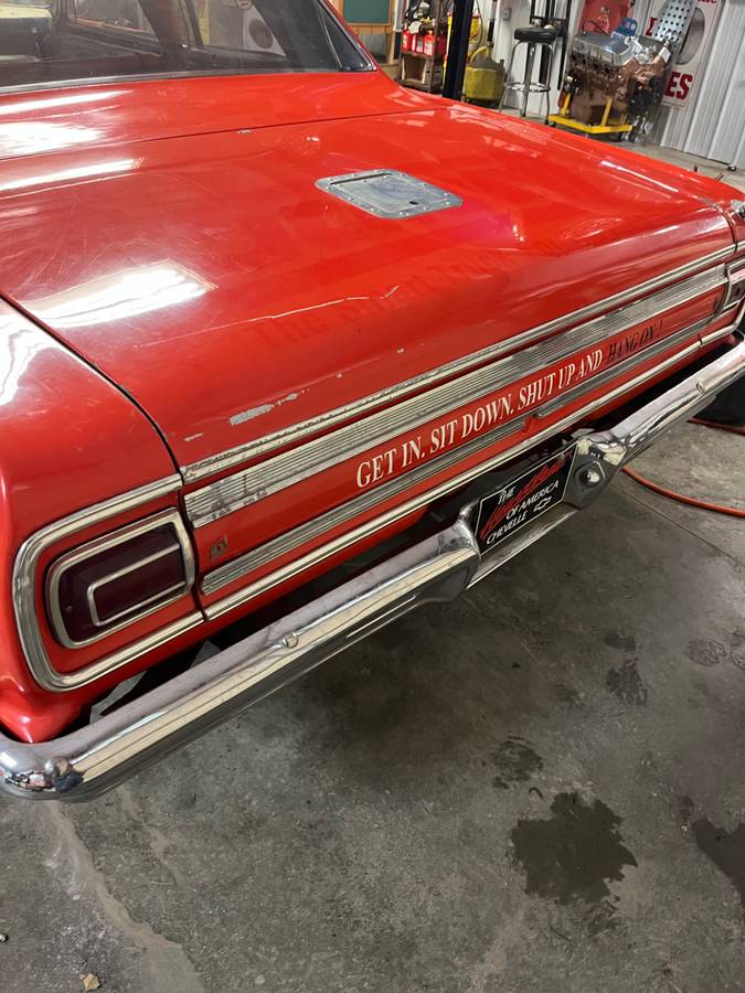 Chevrolet-chevelle-malibu-1965-orange-10