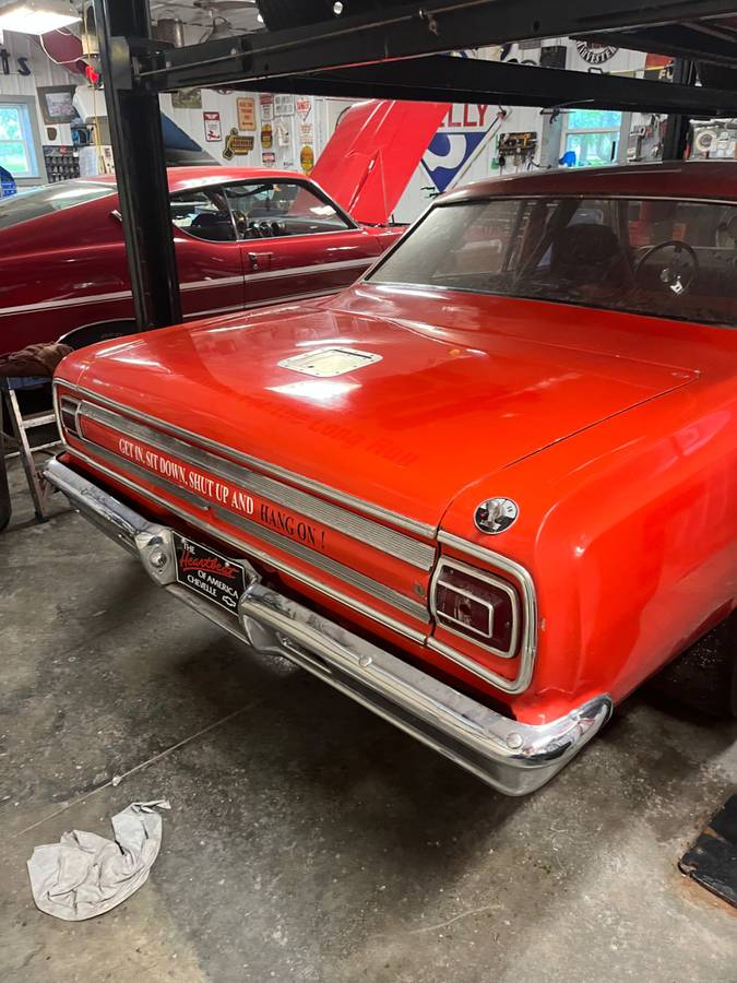 Chevrolet-chevelle-malibu-1965-orange-4