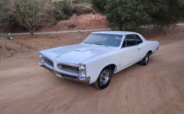 Chevrolet-chevelle-malibu-1966-3
