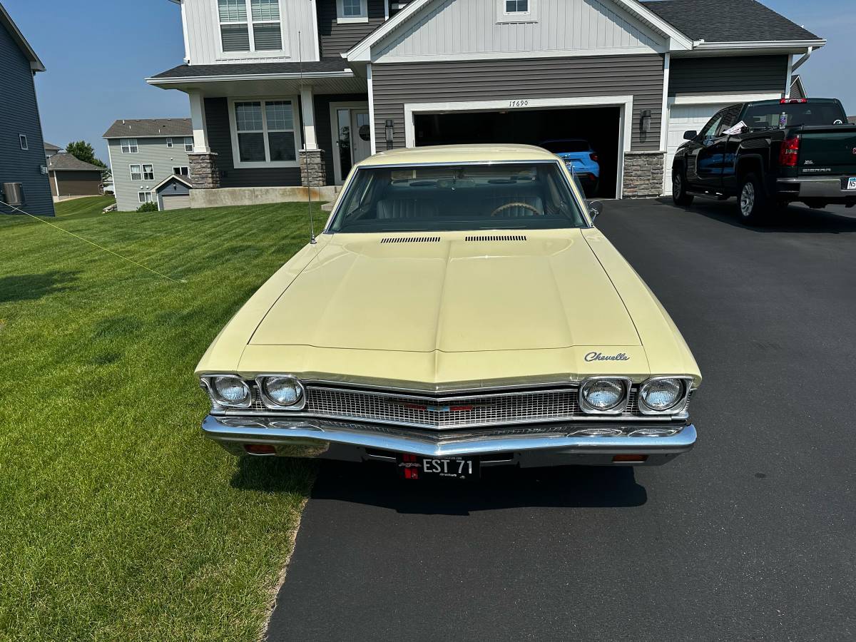 Chevrolet-chevelle-malibu-1968-yellow-1