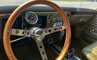 Chevrolet-chevelle-malibu-1968-yellow-10